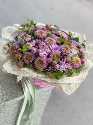 Цветы в корзине Сиреневое утро 