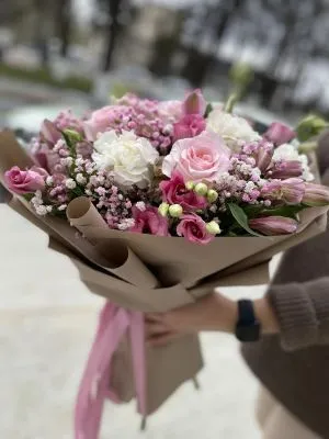 Улыбка весны , состав , цвет букета , подходит 