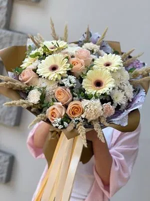 Авторский букет №25 фото в интернет-магазине Флоранж