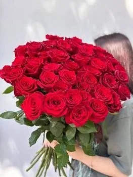 Букет из 51 красной розы , состав 51 роза, цвет букета Красный, подходит 