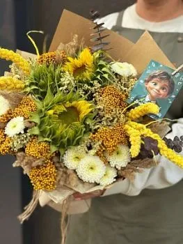 Звонок фото вживую в руках, состав, цветовая гамма 