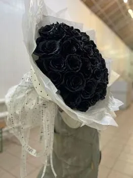 51 черная роза , состав 51 роза, цвет букета Черный, подходит Девушке Маме