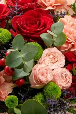 Цветы в корзине Особенный случай 