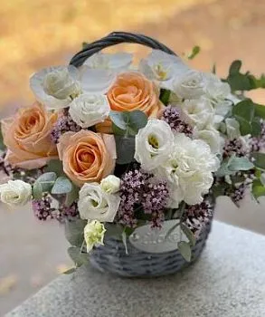 Авторский букет №24 , состав Роза Гвоздика Эустома Орхидея, цвет букета Белый Персиковый, подходит Девушке Маме Ребенку