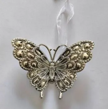 Украшение подвесное Бабочка (пластик), 9х11,5см, серебряный