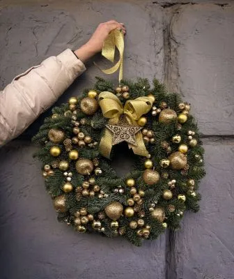 Новогодний венок 1 фото в интернет-магазине Флоранж