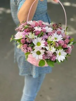 Авторский букет №16 , состав Хризантема кустовая Озотамнус Гипсофила, цвет букета Мультицвет, подходит Девушке Маме Ребенку Учителю