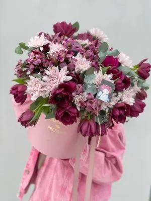 Композиция с тюльпанами Счастье фото в интернет-магазине Флоранж