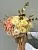 Цветы в коробке Осенний блюз , состав Роза одноголовая Хризантема кустовая Гортензия Гвоздика кустовая, цвет букета Желтый Розовый, подходит Девушке Маме