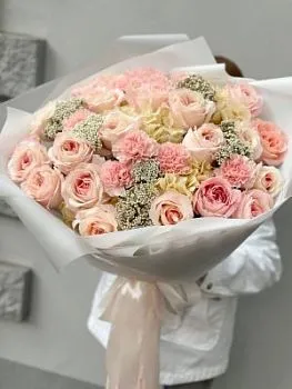 Авторский букет №39 , состав Гидрангия Роза Гвоздика, цвет букета Розовый, подходит Девушке Маме