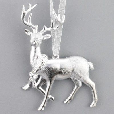 Украшение подвесное Олень (пластик), 12х9см, серебро фото в интернет-магазине Флоранж