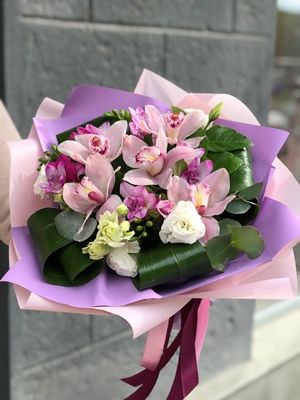 Букет Орхидея фото в интернет-магазине Флоранж Букет Орхидея ВИДЕО