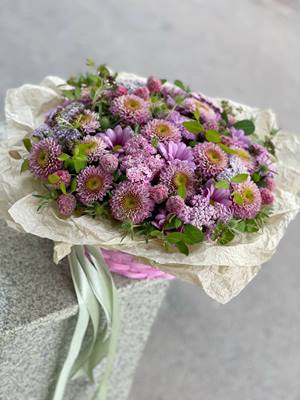 Цветы в корзине Сиреневое утро фото в интернет-магазине Флоранж Цветы в корзине Сиреневое утро ВИДЕО