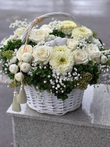 Цветы в корзине Великолепие